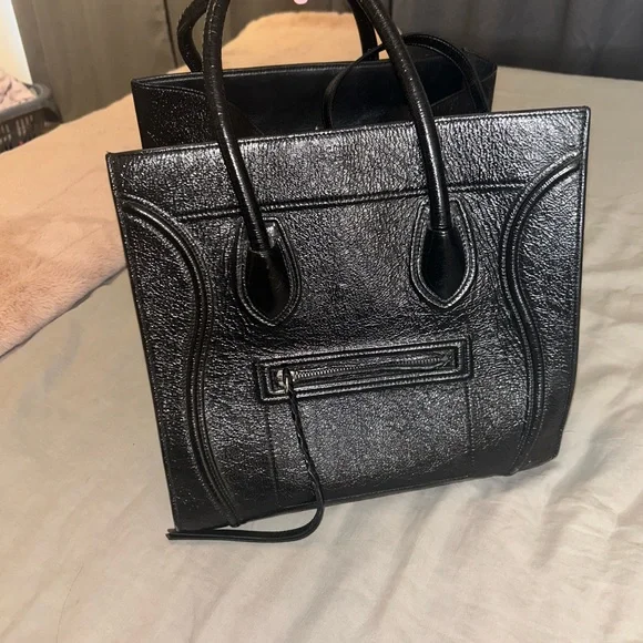 Céline pre owned 200s black leather handbag - Picture 2 of 3